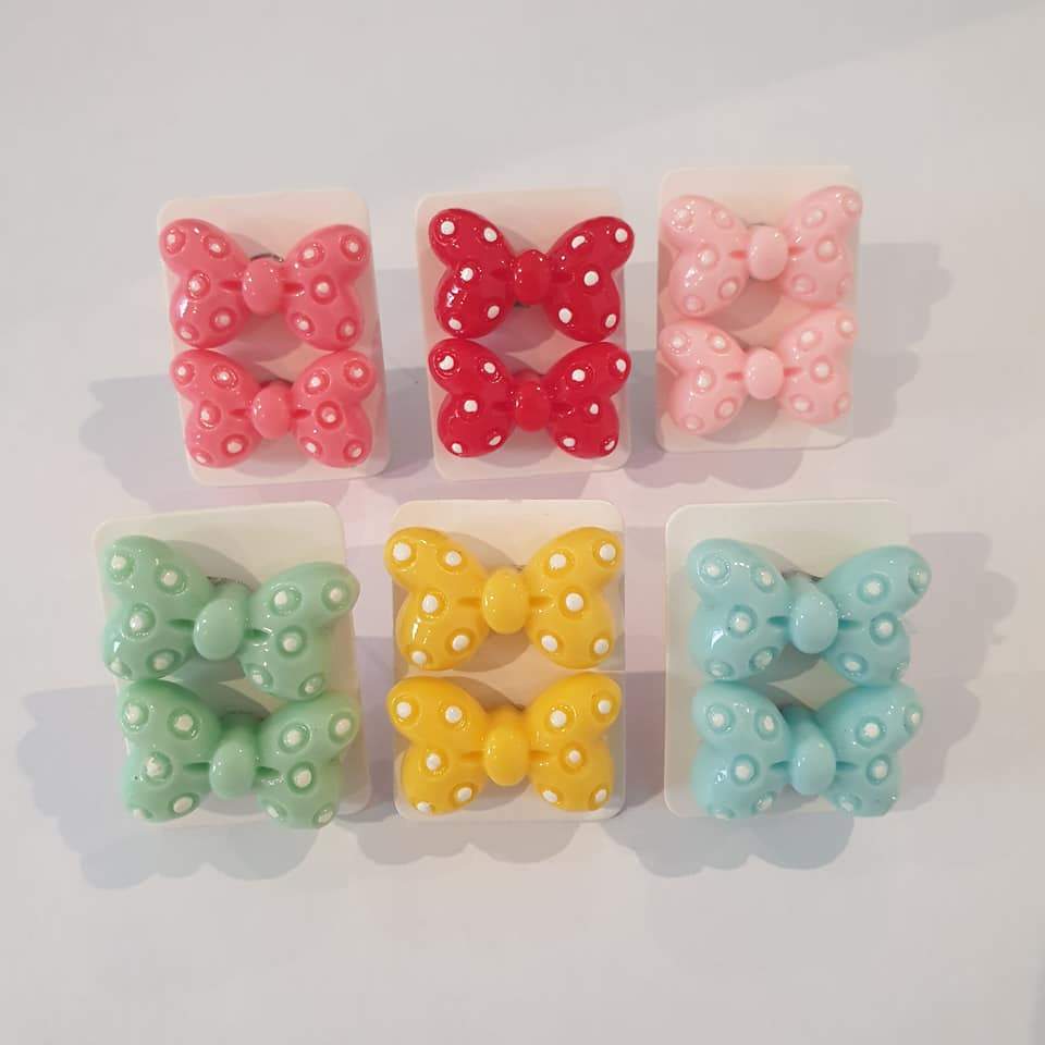 Bow Resin Studs